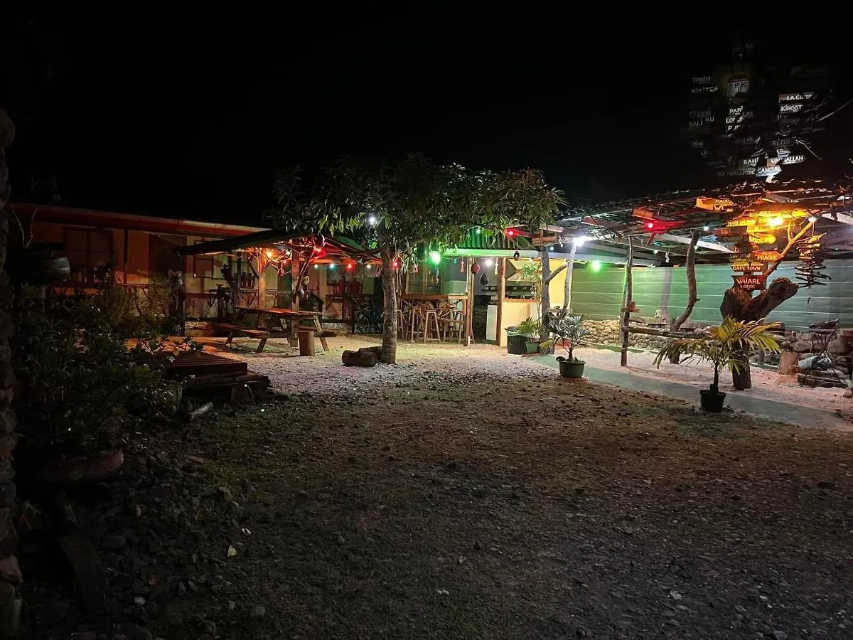 Moorea Vaiare Lodge Capsule hotel